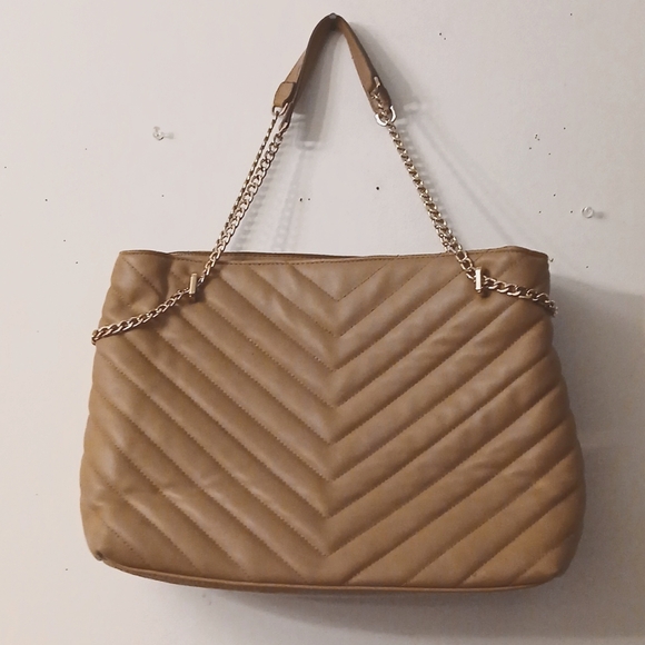 Ladies Handbag - Picture 2 of 5